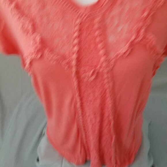Cato Womens Coral Lace Accent V-Neck Short Sleeve Top Size L - Picture 4 of 4